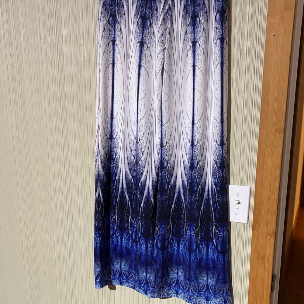 Elegant Blue and White Patterned Pants